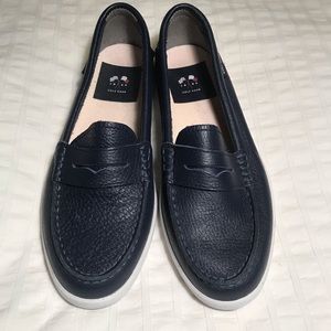 Like-new Cole Haan “Nantucket Loafer II” in Navy